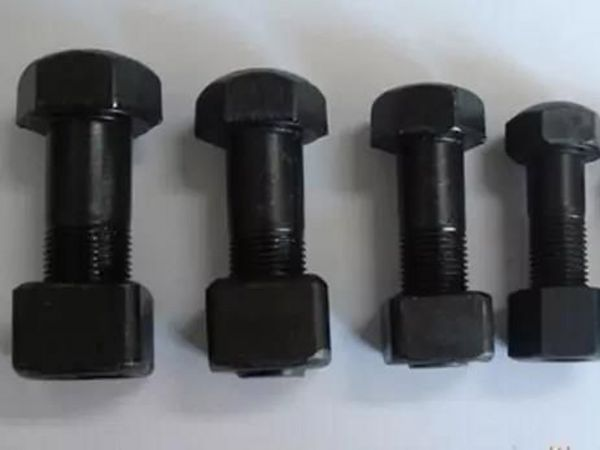 【尊龙凯时人生就是搏网架】高强度螺栓与通俗螺栓的区别？